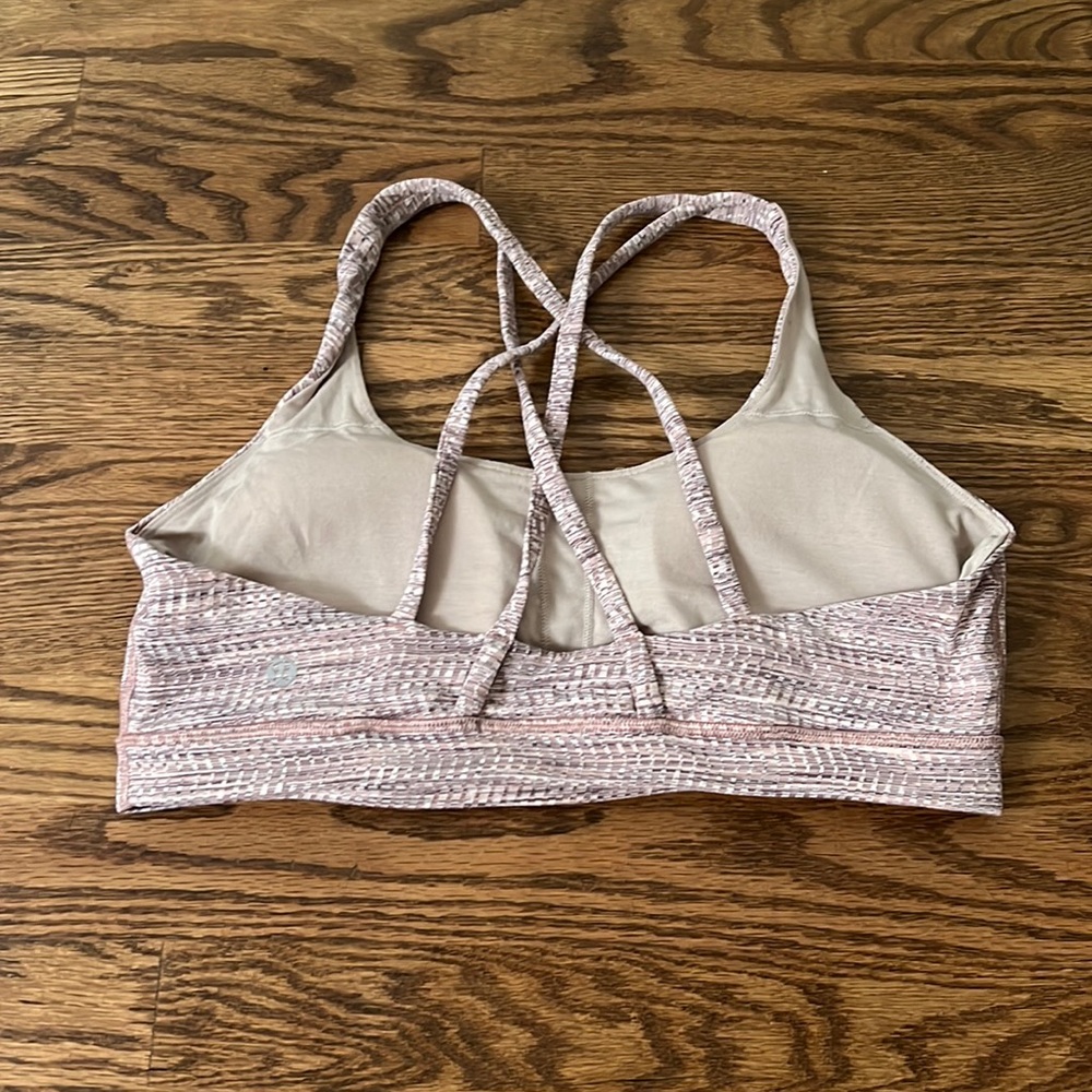 Lululemon Energy Bra Sports Strappy Athletic Workout Gym Stretch Soft Comfy Cute